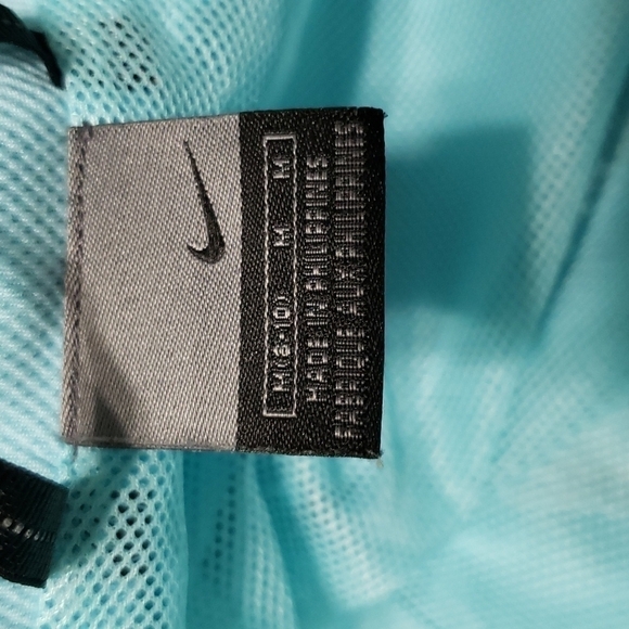 NIKE JACKET, SIZE M - Picture 15 of 17